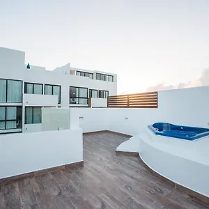  Appartement Penthouses & In Pdc! 2 & 1 Bedroom Units Close To The 5th Av Mexique